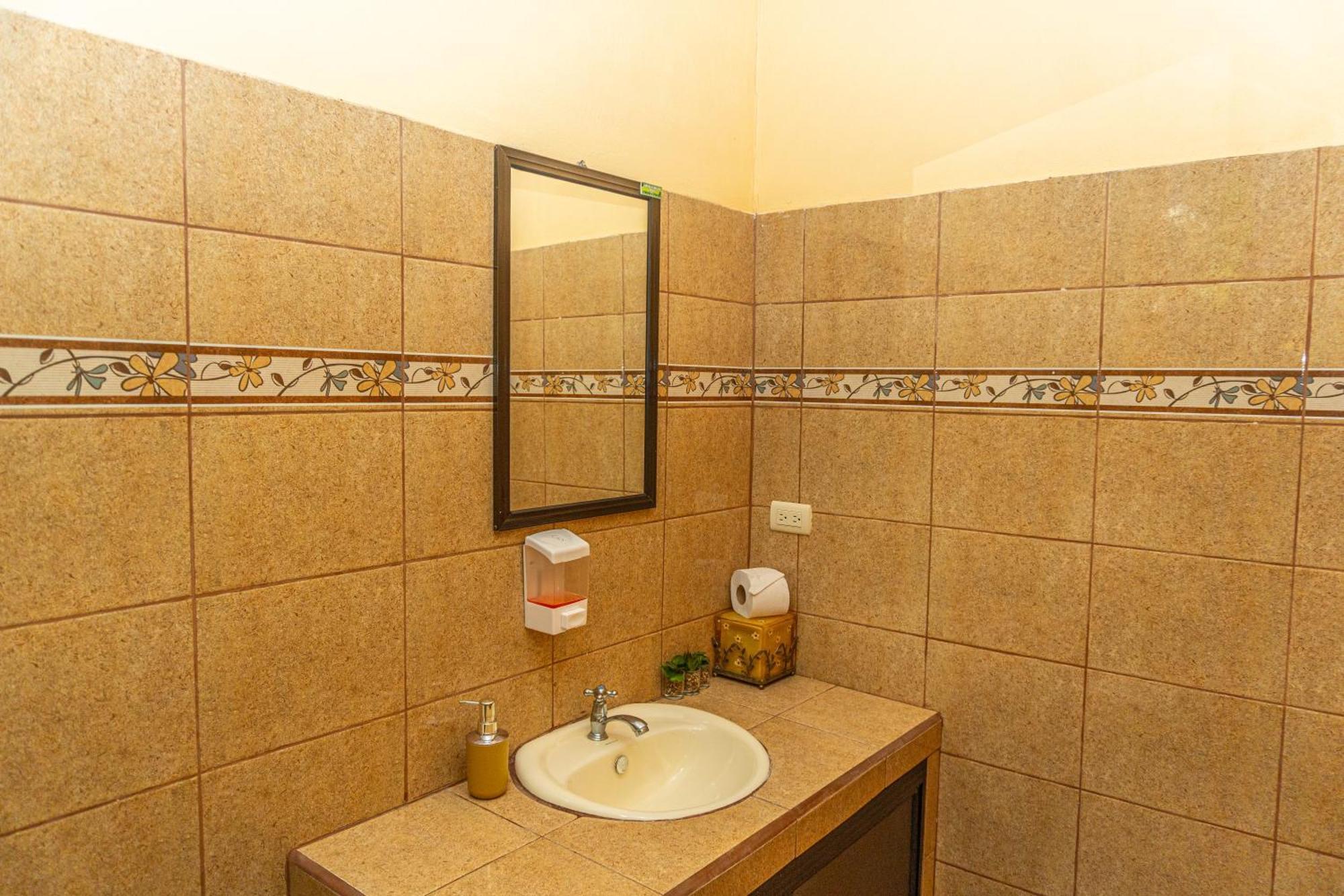 Villa Manolo Ocean And Forest View Hotel Drakes Bay Екстериор снимка