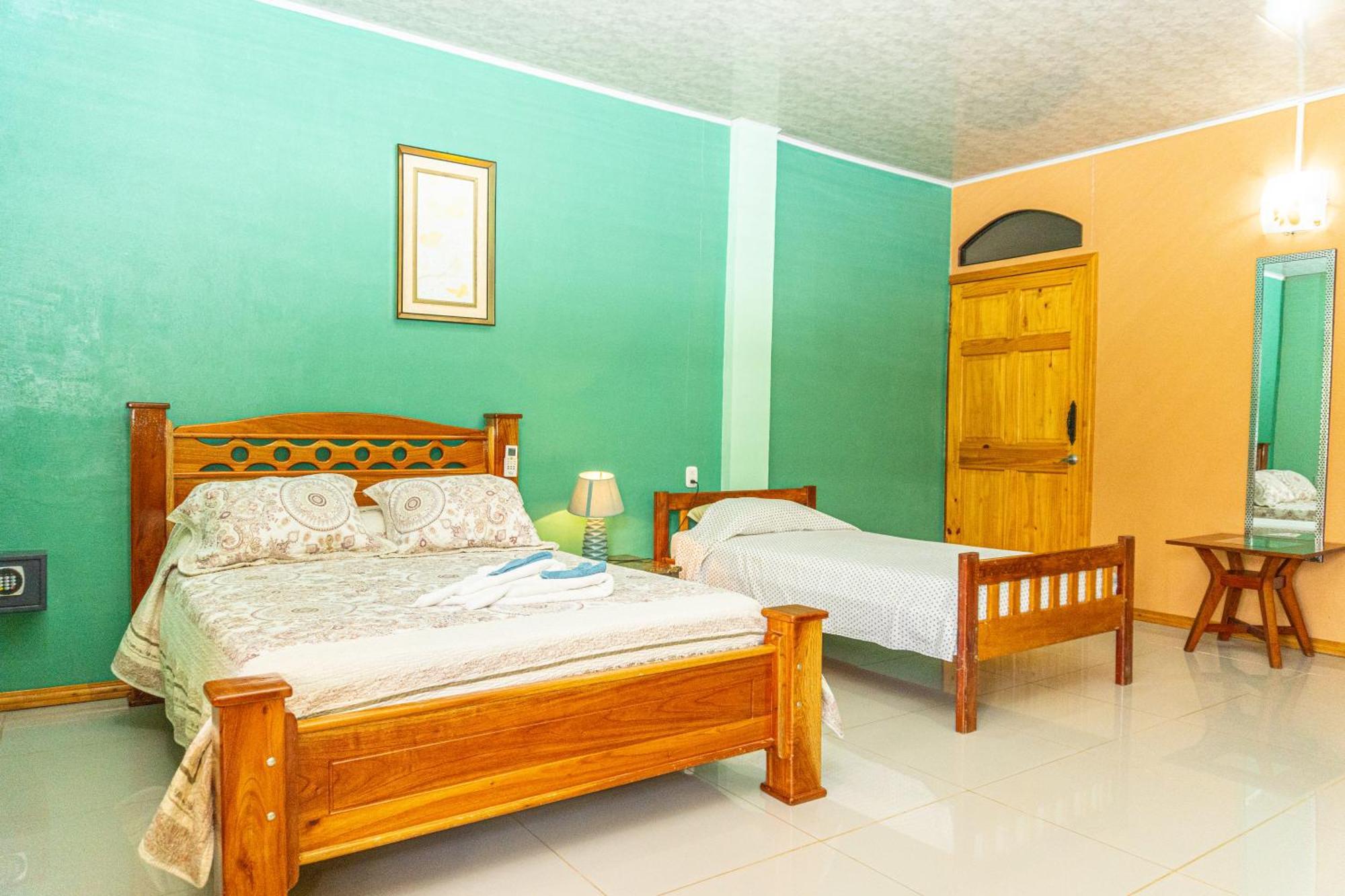 Villa Manolo Ocean And Forest View Hotel Drakes Bay Екстериор снимка