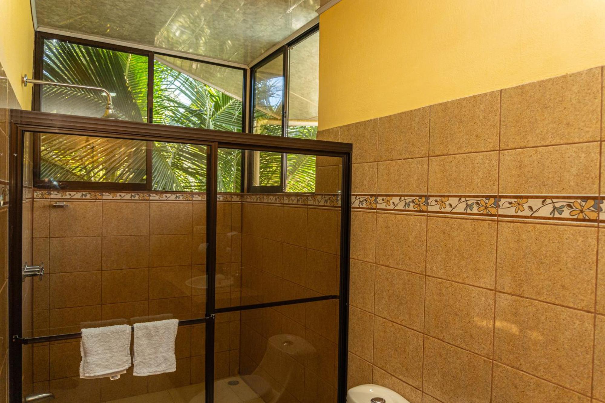 Villa Manolo Ocean And Forest View Hotel Drakes Bay Екстериор снимка