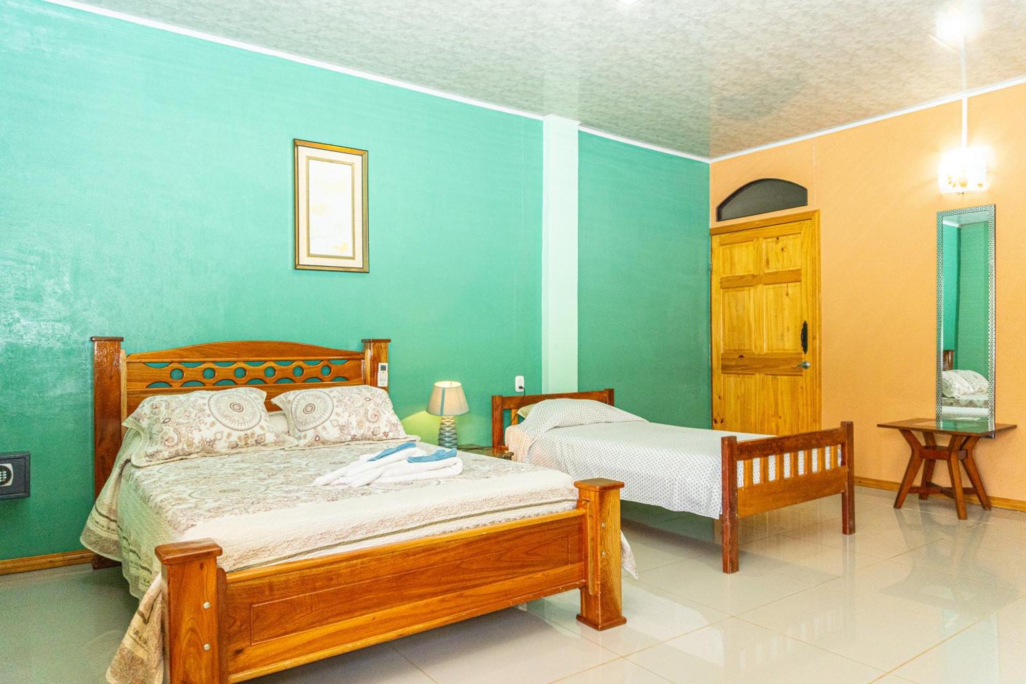 Villa Manolo Ocean And Forest View Hotel Drakes Bay Екстериор снимка